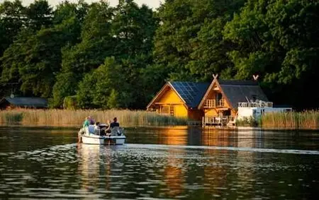 Das Bootshaus versichern am Binnensee Bootshaus versichern - bei der Bootshausversicherung gibt es Hürden